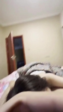 高冷女神被同班小伙多次套路MJ丝袜 道具 制服各种玩弄 截图2