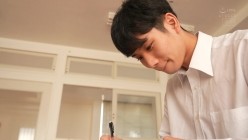 HMN-392 二人の教え子生徒に愛されてしまった人妻女教師のももは放課後教室で何度も、何度も、交換中出しセックスしてしまった... 本田もも 截图12
