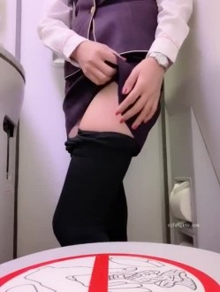 【真实空姐】各大航空美丽空姐不欲人知的真实反差 截图10