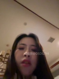 ️逆天户外主播【qingqing-ss】高颜值长腿丝袜、公园、商场餐厅大胆当着路人面裸露自慰 截图6