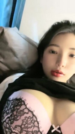 重磅推荐！苏州G奶校花，真实可约，【大二学妹】尺度升级，第一次玩跳蛋，馒头逼，看了让人眼馋不已 截图6