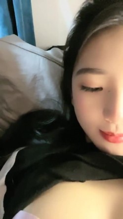 重磅推荐！苏州G奶校花，真实可约，【大二学妹】尺度升级，第一次玩跳蛋，馒头逼，看了让人眼馋不已 截图16