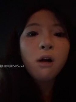 ️精神小妹【chunxiaoquqn】新晋精神小妹团播、几个年轻闺蜜一起下海赚钱 截图2