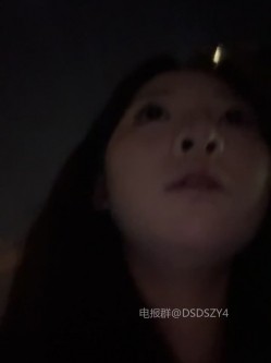 ️精神小妹【chunxiaoquqn】新晋精神小妹团播、几个年轻闺蜜一起下海赚钱 截图9