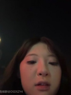 ️精神小妹【chunxiaoquqn】新晋精神小妹团播、几个年轻闺蜜一起下海赚钱 截图14