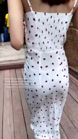 23岁日马混血美少女「Kimmy」OF露脸大尺度性爱私拍 小小年纪户外露出后庭开发潮喷吞精群P真会玩 截图7