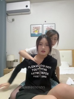 ️清纯主播【202509yoyo】表姐带着表妹下海直播、在线教口活、练习做爱姿势 截图13