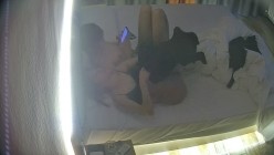 酒店偷拍 学生情侣妹子满心期待男友激烈的碰撞废才男友只知道玩游戏性能力让她大失所望 截图12