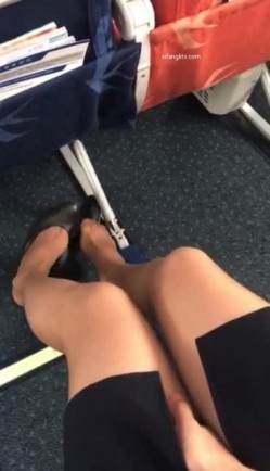 【真实空姐】各大航空美丽空姐不欲人知的真实反差 截图9