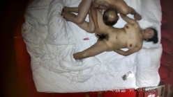 酒店偷拍 ️秃顶大叔和邻居少妇偷情草完逼拿出新买的情趣用品玩穴 截图14