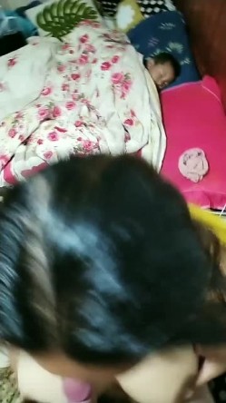 巨乳英语老师在她宿舍先帮我口，再乳交，简直爽死，课堂严谨，私下淫荡！ 截图8