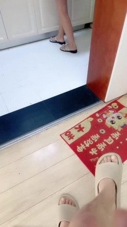 家中与小嫂子激情啪啪啪，无套猛操，简直爽歪歪！ 截图3