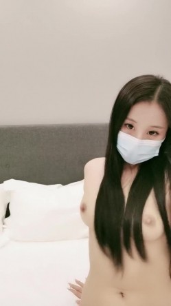 清新小美女【丫丫蒽】，全裸大尺度秀，玩弄小淫穴，吧嗒吧嗒的淫水声，窥探尿道口！ 截图7