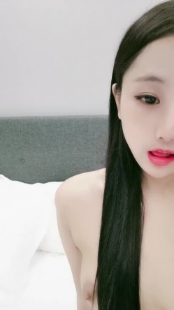 清新小美女【丫丫蒽】，全裸大尺度秀，玩弄小淫穴，吧嗒吧嗒的淫水声，窥探尿道口！ 截图13