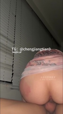 推特八块腹肌猛男约啪大神，【陈江天】，良家少妇，女上位榨汁姬，完美的一次性爱，边插边流白浆！ 截图10