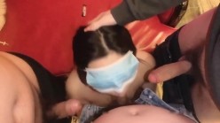 《极品反差婊 泄密》露脸才是王道！推特清纯大波翘臀奔放正妹【辉夜姬】私拍各种反人类调教群P喝尿炮击多人颜射场面令人乍舌 截图4