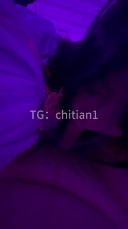 可盐可甜COS抽像女菩萨【池甜chitian1】纸飞机VIP群福利，各种露脸性爱，高潮喷水 截图2