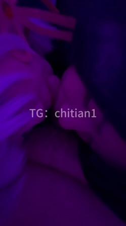可盐可甜COS抽像女菩萨【池甜chitian1】纸飞机VIP群福利，各种露脸性爱，高潮喷水 截图10