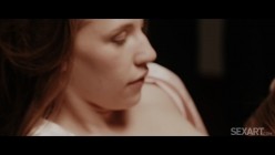 SexArt.26.05.08.Fibi.Euro.And.Maya.Sinn.Night.Connection.XXX.1080p.MP4-WRB[XC] 截图14