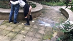 大佬黑白DOM老Zz字母交流圈封神作品反差母狗SM调教群P大神精修完结 『公园漏出调教』拔肛塞放大特写 截图9