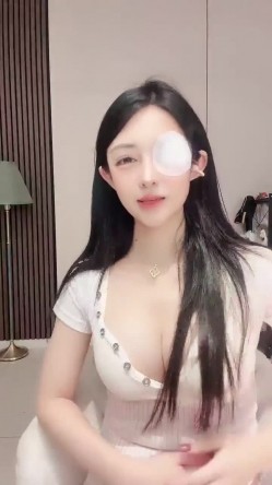 骚逼主播【鹅妹妹】仙女颜值,裸舞很专业,奶大逼粉,掰逼诱惑,道具自慰,裸舞诱惑,包射 截图7