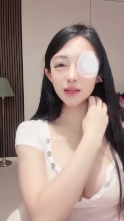 骚逼主播【鹅妹妹】仙女颜值,裸舞很专业,奶大逼粉,掰逼诱惑,道具自慰,裸舞诱惑,包射 截图13