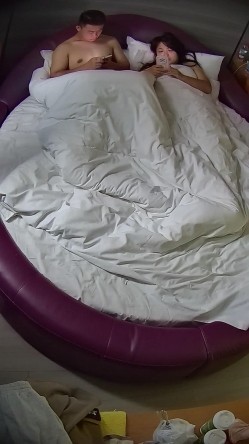 情趣台 真羡慕男人有丰满的媳妇儿 那冲撞给到的回弹反馈是真的想象不出来的舒服 还炮炮内射 截图8