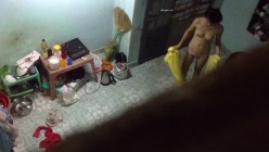【极品稀缺&偷拍邻居】窗户偷拍情侣被操实在忍不住大叫 用被子捂嘴 各种姿势干一遍 操不尽的疯狂 截图10