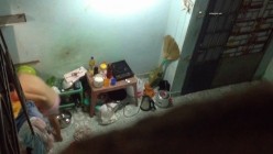 【极品稀缺&偷拍邻居】窗户偷拍情侣被操实在忍不住大叫 用被子捂嘴 各种姿势干一遍 操不尽的疯狂 截图16