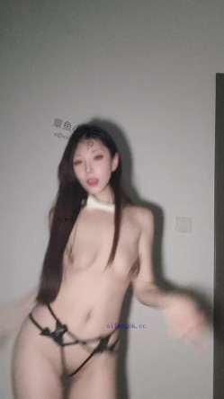 推特极品八字奶巨乳舞姬【章鱼小丸子】露脸裸舞 截图9