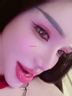 穷人女神金主母狗！巨乳绿茶婊【顾灵曦】私拍福利，吃屌车震道具自慰，被土豪无套射了满背 截图7