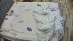 情趣酒店  新入住的中年夫妻 两人还玩上了暴力扯丝袜的戏码 好好的丝袜撕个洞 再狠狠的操进去 截图5