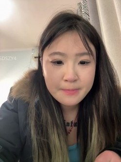 ️精神小妹【chunxiaoquqn】新晋精神小妹团播、几个年轻闺蜜一起下海赚钱 截图13