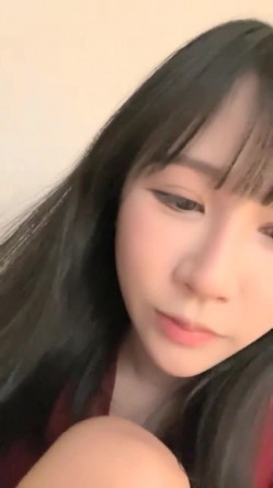 抖音网红女神，【京鱼儿】，19岁KJ少女，童颜巨乳，颜值高身材好，被土豪舍弃后回归主页，越来越懂男人了 截图11