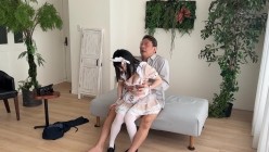 MUKC-042 オジサンを虜にする あざと可愛い地下アイドル 秘密のオフパコ枕営業 中出しOKコスプレSEXイキ狂い7本番 逢月ひまり 截图4