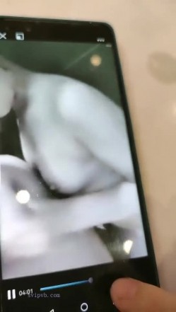 极品高颜冷艳御姐，反差小妈感女主播「金刚护撸娃」「小奶猫」激情淫语撩骚，和姐妹下海大秀，互舔互口假鸡巴互插 截图1