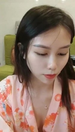 极品高颜冷艳御姐，反差小妈感女主播「金刚护撸娃」「小奶猫」激情淫语撩骚，和姐妹下海大秀，互舔互口假鸡巴互插 截图9