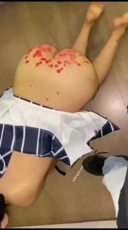 顶级反差母狗 喜欢丰满甜美妹子的 强烈推荐，大胆露出 滴蜡 捆绑 啪啪 主打个刺激 截图8
