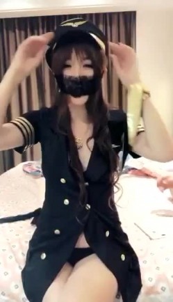 骚气女主播约炮啪啪秀情趣制服装黑丝足交上位骑乘多姿势换操不要错过 截图4