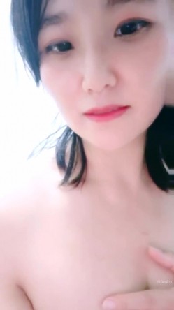 山东超市的老板娘，【北冥有鱼】，带表妹初下海，店里还有人，就要露奶子，约情人来啪啪，这骚娘们真带劲 截图13