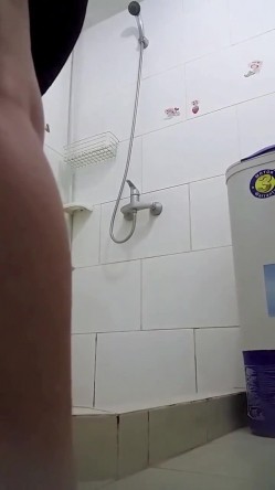 堪比名门夜宴系列 ️模特公司提前做好手脚模特群钓鱼超多小姐姐宾馆试镜换衣洗澡全程被记录 截图2