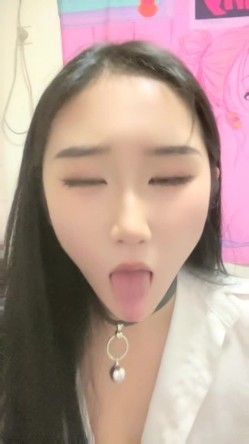 内裤塞嘴【鸭宝吖】缸塞 拍胸 滴蜡 多道具自慰~我撸了 爽 截图6