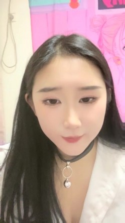 内裤塞嘴【鸭宝吖】缸塞 拍胸 滴蜡 多道具自慰~我撸了 爽 截图7