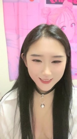 内裤塞嘴【鸭宝吖】缸塞 拍胸 滴蜡 多道具自慰~我撸了 爽 截图16
