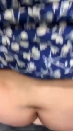 清纯漂亮女友日常 在更衣室女上位啪啪 趴在床上露出多汁肥鲍求操 截图9