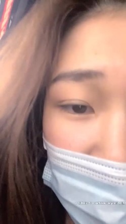 坐标杭州，【唐人街探案】热门场次，【小花妹妹开播】电影院里座无虚席，塞着跳蛋自慰，紧张刺激，看到一半到厕所脱光自慰喷水 截图8