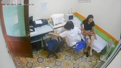 医院摄像头偷拍妇科阴超检查,妙龄少妇小媳妇们被超长设备插入阴道,疼得直咧嘴,最后捂着肚子颤颤巍巍走出来 截图2