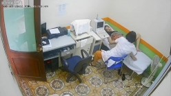 医院摄像头偷拍妇科阴超检查,妙龄少妇小媳妇们被超长设备插入阴道,疼得直咧嘴,最后捂着肚子颤颤巍巍走出来 截图8