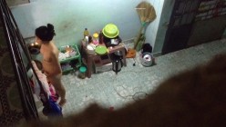 【极品稀缺 ️偷拍邻居】窗户偷拍情侣被操实在忍不住大叫 用被子捂嘴 各种姿势干一遍 操不尽的疯狂 截图5