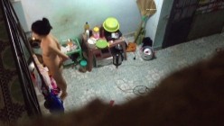 【极品稀缺 ️偷拍邻居】窗户偷拍情侣被操实在忍不住大叫 用被子捂嘴 各种姿势干一遍 操不尽的疯狂 截图6